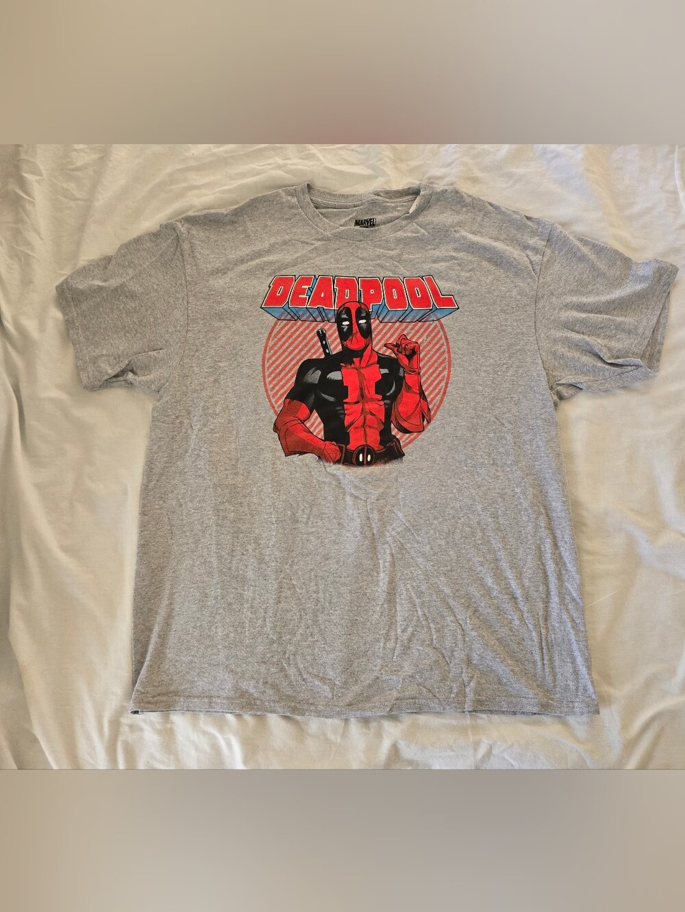 Marvel Deadpool Graphic Tee - Gray/Red